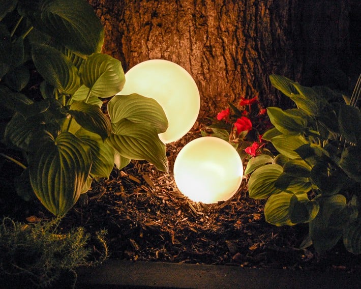 LED String Lights with Clear Balls - 6 Orbs