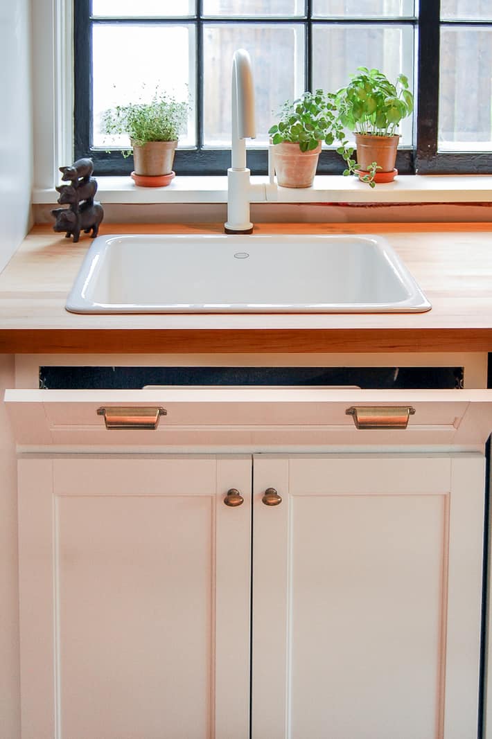 How to Install a Sink Tip Out Tray for Storage. The Art of Doing Stuff