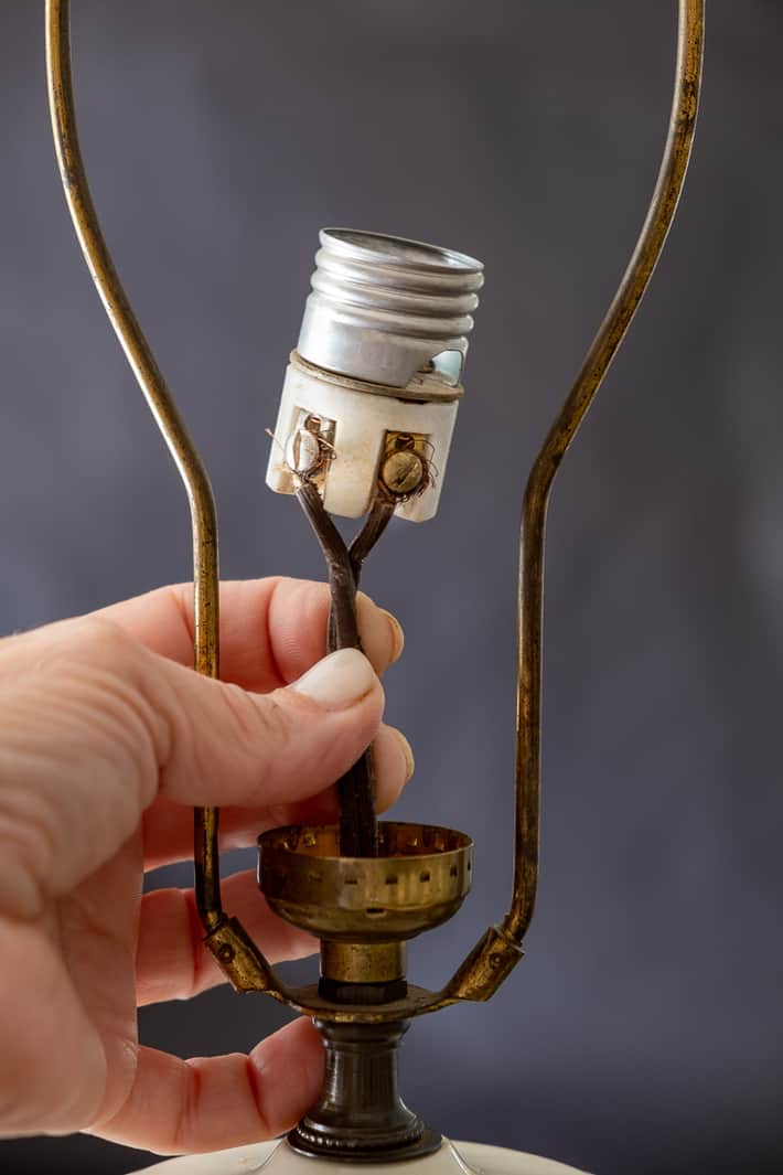 How To Rewire A Lamp - The Art Of Doing Stuff